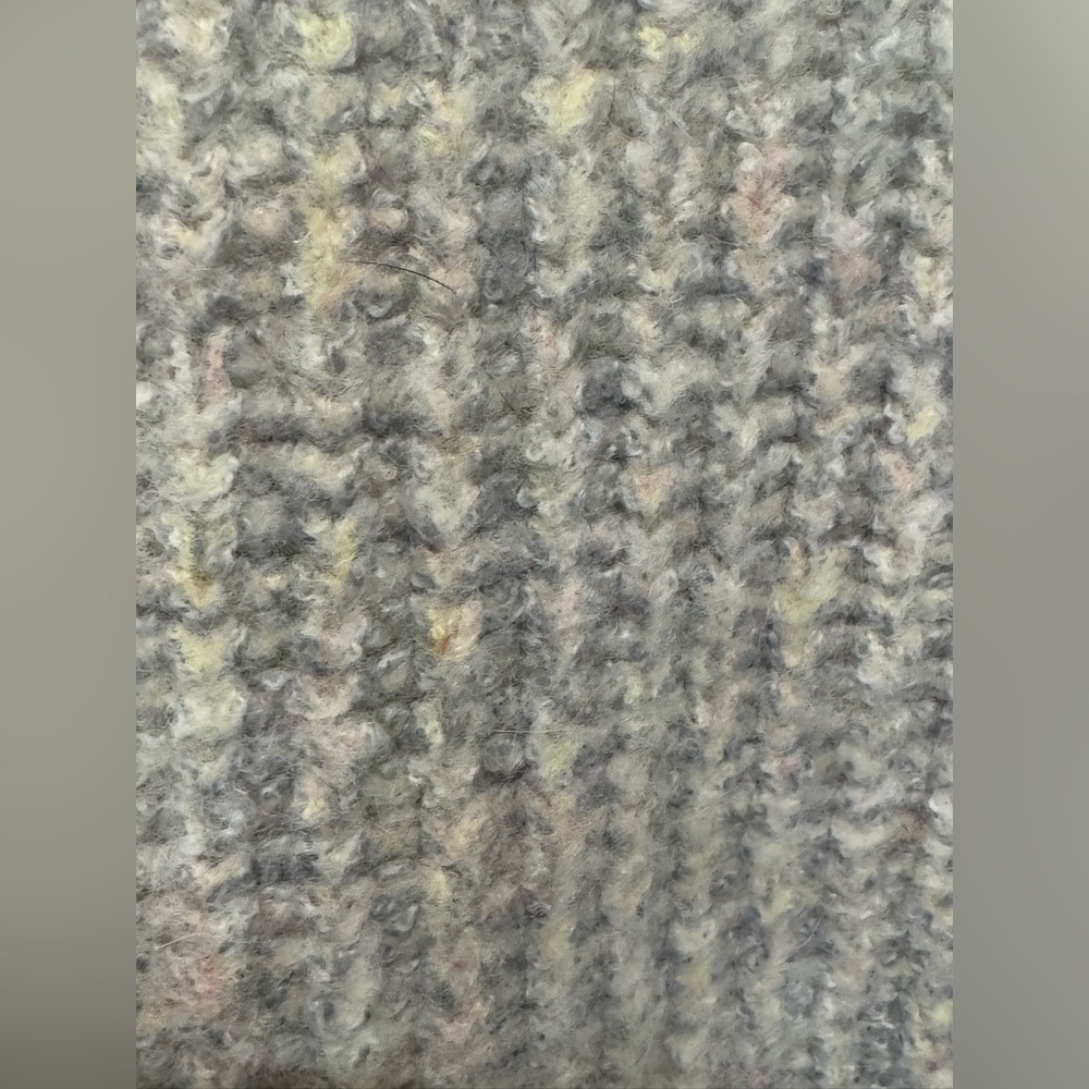 Baltic Born Textured Gray V-Neck Sweater #264 - Picture 4 of 4